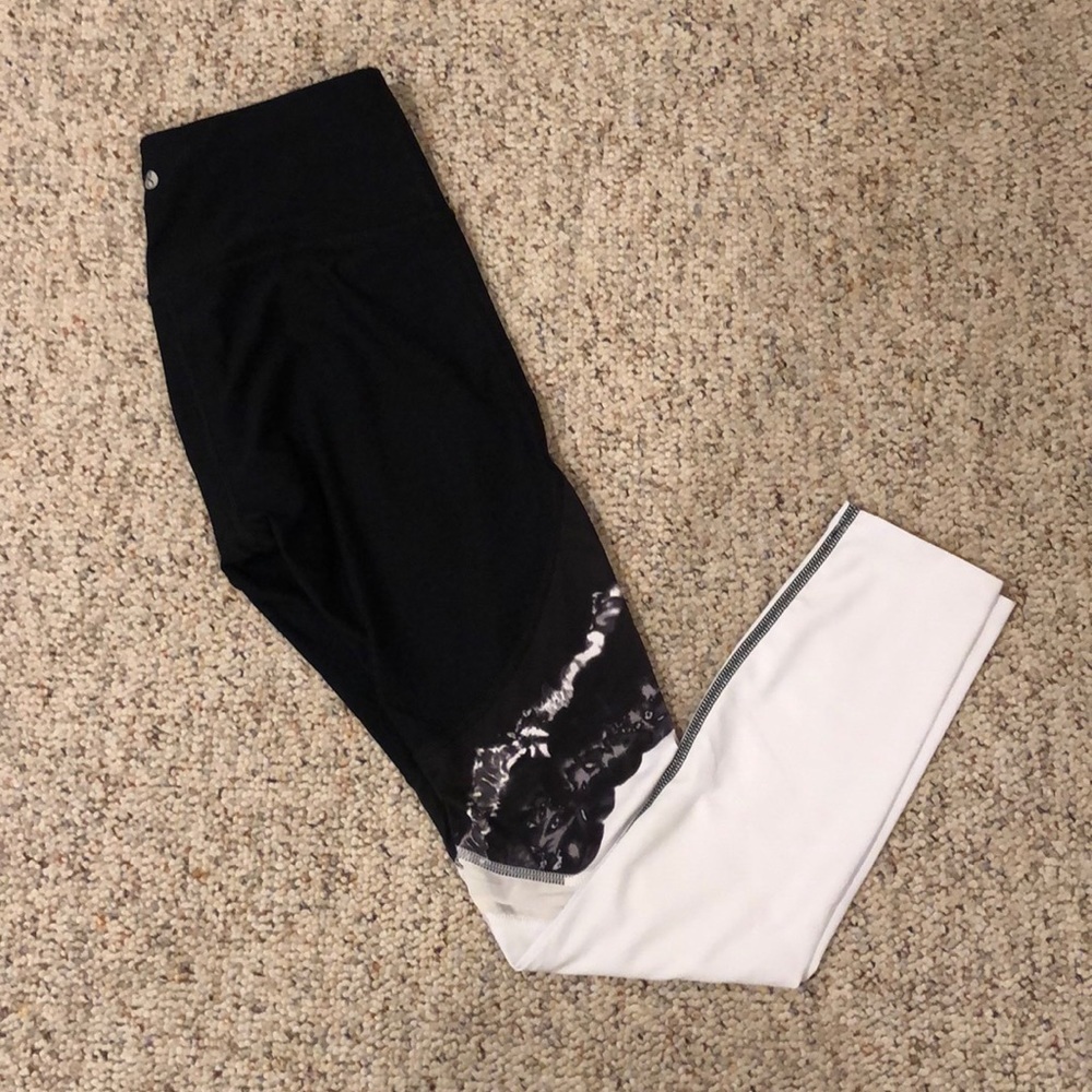 2/$5!! Women’s workout leggings size small